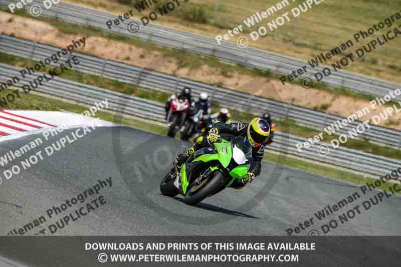 cadwell no limits trackday;cadwell park;cadwell park photographs;cadwell trackday photographs;enduro digital images;event digital images;eventdigitalimages;navarra;no limits trackdays;peter wileman photography;racing digital images;trackday digital images;trackday photos